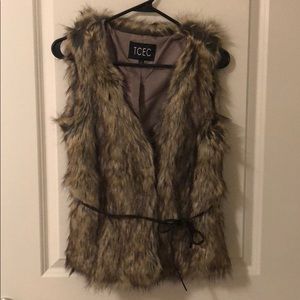 Faux fur vest NWOT